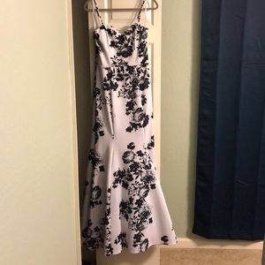 NWT Beautiful Mermaid Style Prom Dress